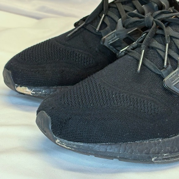 Adidas UltraBoost 22 Mens US 10 EU 44 Athletic Running Walking Shoes Sneakers main image 5